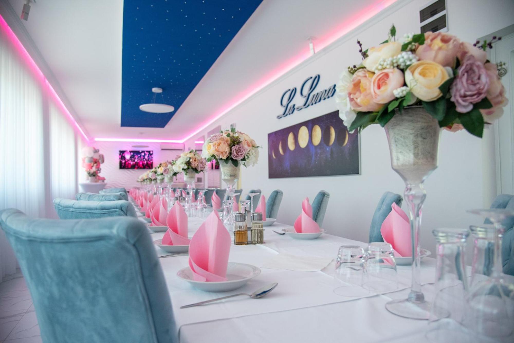 La Luna Premium Deluxe Apartment With Free Jacuzzi, Bikes & Covered Parking Nasice 외부 사진