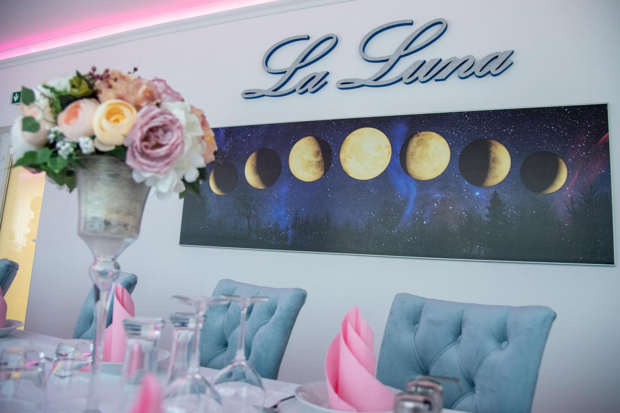 La Luna Premium Deluxe Apartment With Free Jacuzzi, Bikes & Covered Parking Nasice 외부 사진